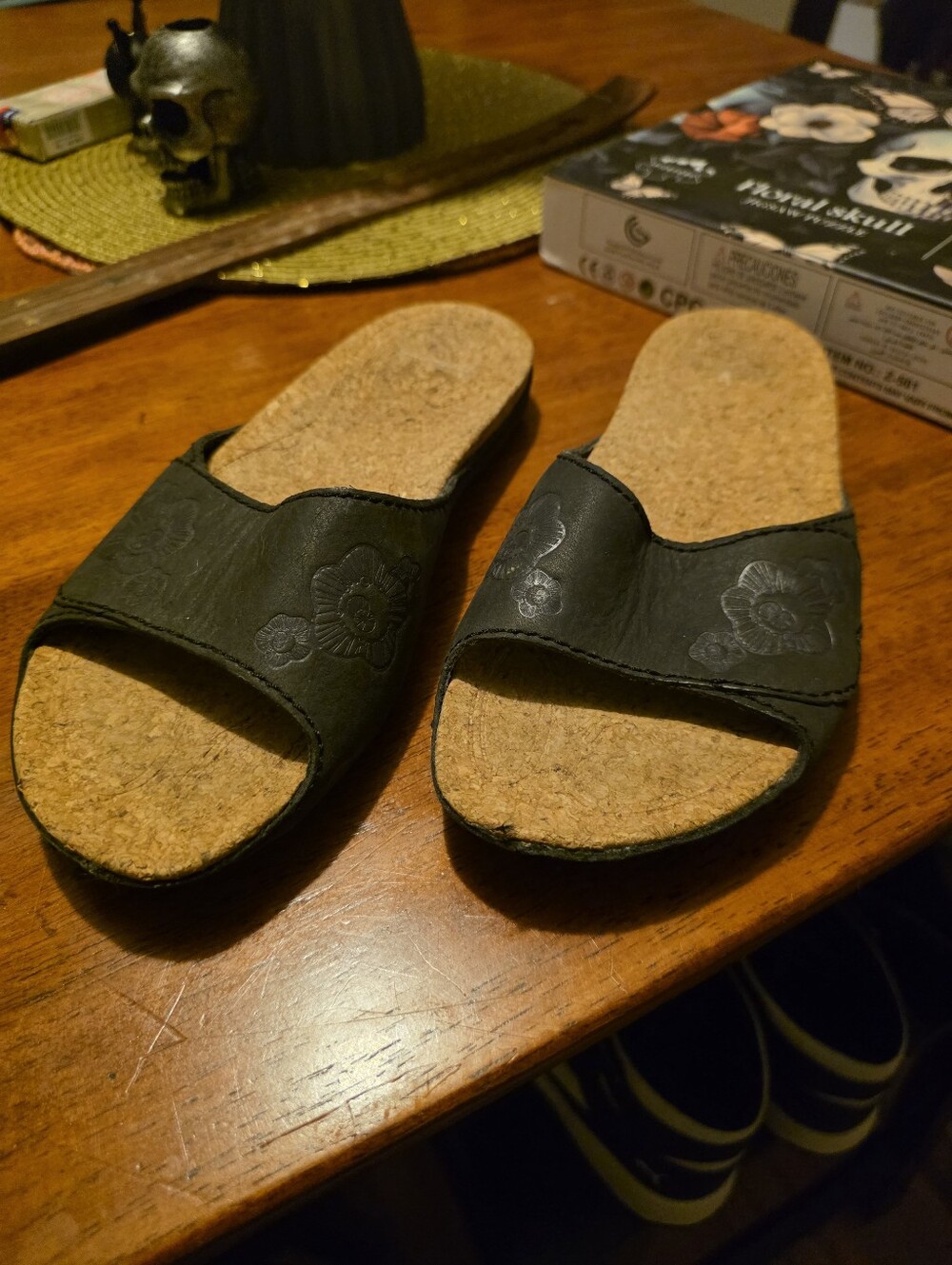 Patagonia Black Floral Cork Slide Sandals - Like New!!!